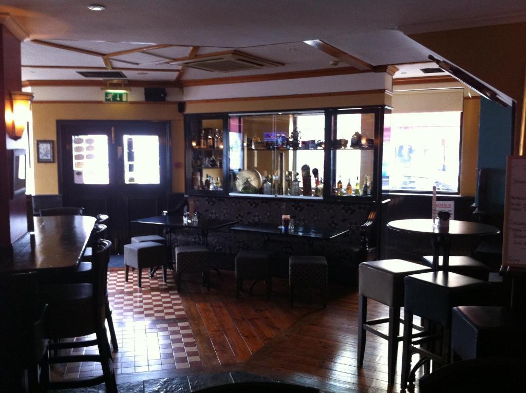 Galway Arms Inn Exteriér fotografie