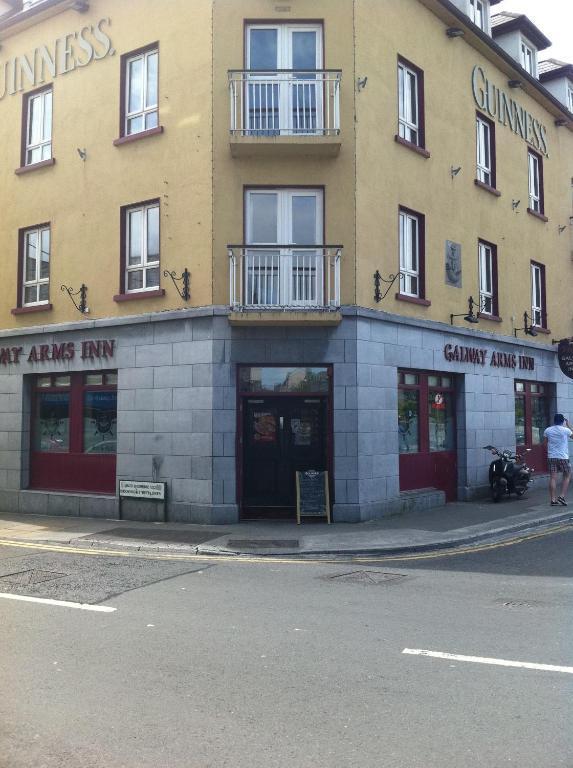Galway Arms Inn Exteriér fotografie