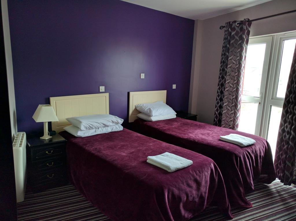 Galway Arms Inn Exteriér fotografie